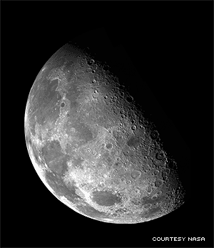 Photo of half-Moon